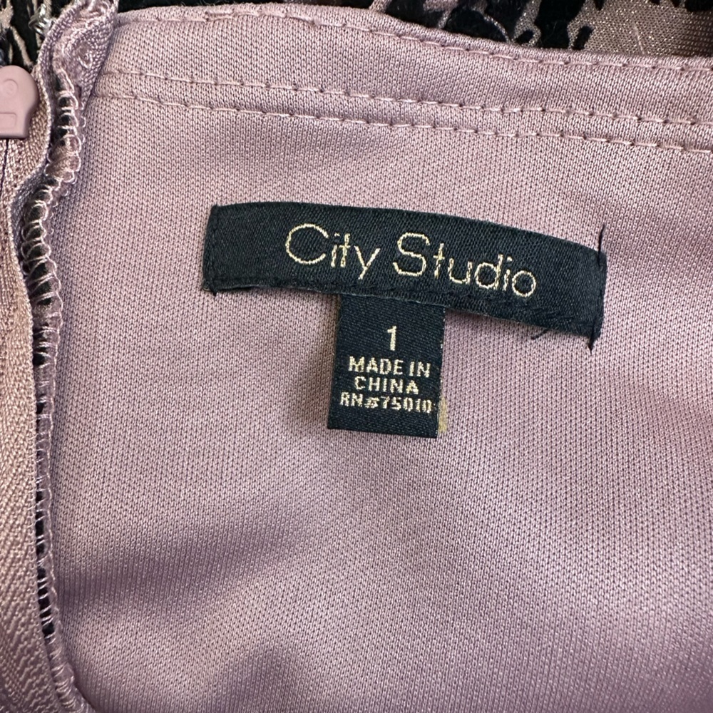 Nordstrom dress. City Studio Size 1 Teen Section - Picture 6 of 6